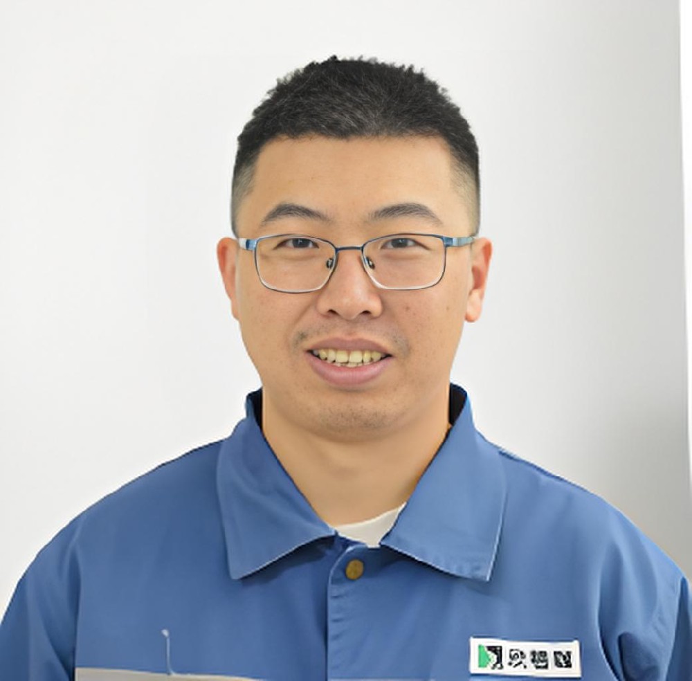 孙逢雨 中级工程师